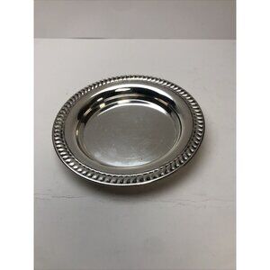 Vintage W M Rogers Mfg EP Silver Plate. #69/42 Round 6 1/2 Inch nut dish.